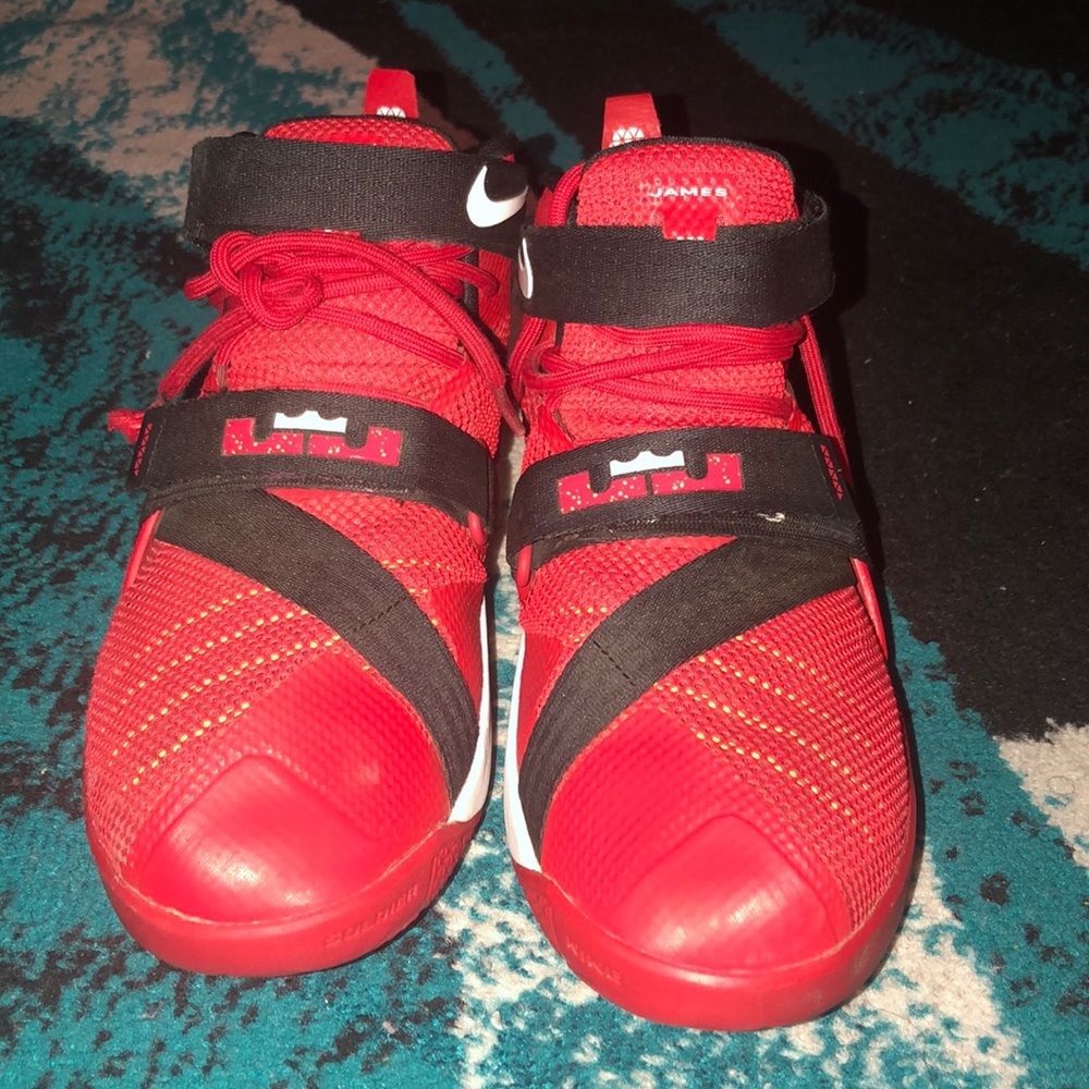 Nike Lebron’s